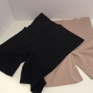 2 pair of Skinny Girl Mid length Smoothers and Shapers Shapewear by Bethanny New